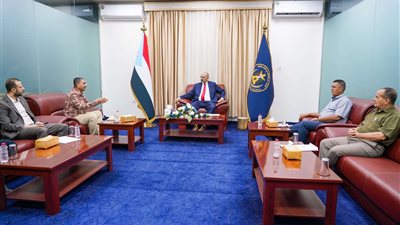 تقرير.. جهود اقتصادية لإنعاش الاقتصاد وتحويل الاستقرار النقدي إلى تحسن معيشي ملموس