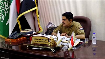 رئيس انتقالي حضرموت يطلع على أوضاع نقابة عمال مؤسسة المياه بالساحل