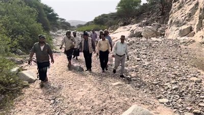 وكيل وزارة الزراعة ومدير مشروع الأشغال يتفقدان وادي ذر بلحج 