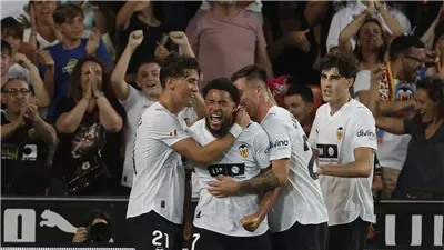 الدوري الإسباني: فالنسيا يهزم خيتافي بثلاثية