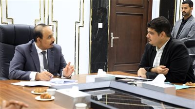 محافظ حضرموت يرعى توقيع عقود مشاريع تحسين لشوارع مدينة المكلا 