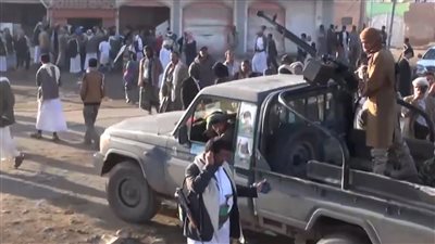 عناصر حوثية تقتحم منزل مواطن وتنهب ممتلكاته بمحافظة عمران