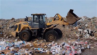 وزارة الصناعة تتلف 12 طناً من المواد منتهية الصلاحية بعدن