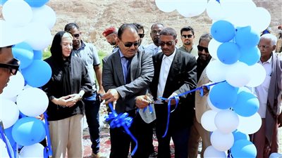 وكيل محافظة حضرموت يدشن مشروعاً لتحسين البنية التحتية المائية بمدينة تريم