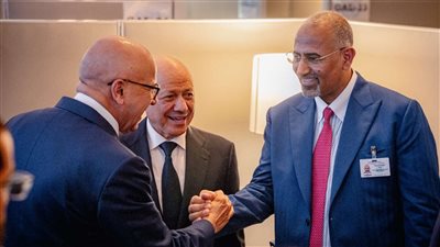 الرئيس الزُبيدي يلتقي ضمن وفد مجلس القيادة الرئاسي رئيس جمهورية العراق ووزير خارجية البحرين