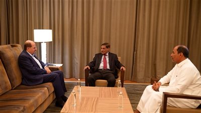 البحسني يلتقي وزير الخارجية ويشيد بجهود الوزارة في تعزيز الحضور الدبلوماسي 