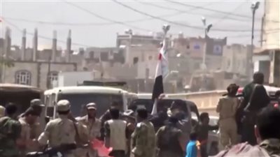 مليشيا الحوثي تفرض جبايات جديدة على الباعة المتجولين في إب اليمنية 