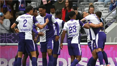 الدوري الفرنسي.. تولوز يهزم ميتز برباعية ويدفعه لقاع الترتيب