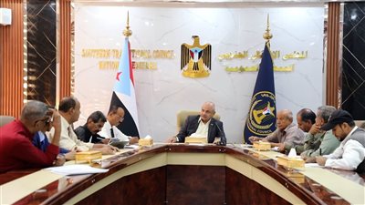 فريق التوجيه والرقابة الرئاسي يلتقي المفوضية الجنوبية المستقلة لمكافحة الفساد بعدن