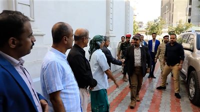 محافظ حضرموت يدشن وحدة العلاج الإشعاعي الداخلي الأولى بمركز المكلا