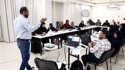 افتتاح ورشة عمل حول التغير المناخي والطاقة المتجددة في العاصمة عدن