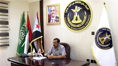 باتيس يشيد بجهود عيادة ابن الوليد الخيرية في خدمة أبناء ديس المكلا