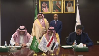 رئيس الوزراء يشهد توقيع مذكرة تفاهم لتنفيذ مشاريع طاقة تنموية