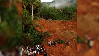إندونيسيا... انهيارات أرضية في جزيرة جاوة تخلف قتيلين و21 مفقودا