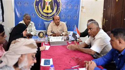 فريق التوجيه والرقابة الرئاسي يطلع على أداء العمل في انتقالي المكلا