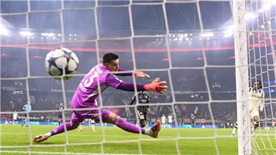 أبطال أوروبا.. أتالانتا يسقط فرانكفورت بثلاثية 