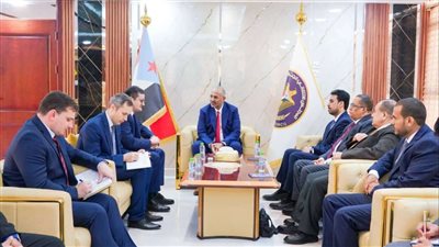 الرئيس الزُبيدي يستقبل سفير روسيا الاتحادية لدى بلادنا