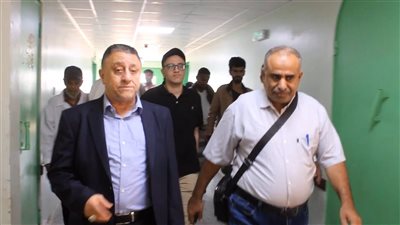 محلي أبين يتفقد مستشفى الرازي لإنقاذ الوضع الصحي وتذليل العقبات