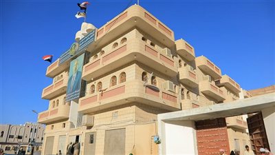 انتقالي سيئون يدشّن توزيع السلال الغذائية للأسر الأشد احتياجًا