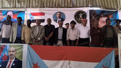 موظفو مكتب التربية بخنفر يشاركون في الاعتصام المفتوح بزنجبار 