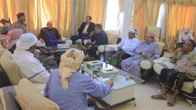 رئيس الجمعية الوطنية يلتقي قبيلة آل علي بن نعمان بمدينة سيئون