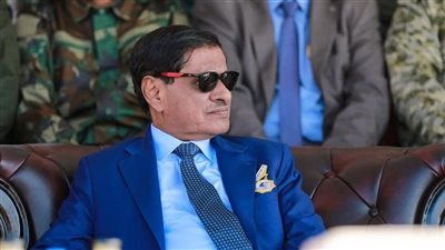 اللواء البحسني يرفض قرار إقالته من مجلس القيادة الرئاسي ويصفه بـ 