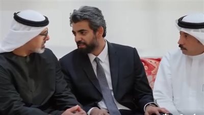 خالد بن محمد بن زايد يُقدم واجب العزاء في وفاة الرئيس علي سالم البيض