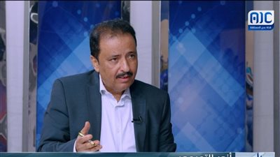 المتحدث الرسمي للمجلس الانتقالي يُفند مزاعم الخنبشي والإرياني حول مطار الريان: 