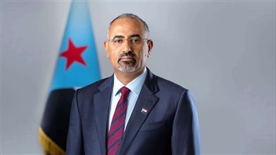الرئيس الزُبيدي يعزّي في وفاة الشيخ المناضل عمر بخضر (أبو فخري)
