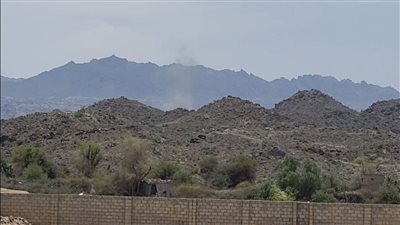 مليشيا الحوثي تشن قصفا عشوائيا باتجاه الأعيان المدنية غرب قعطبة