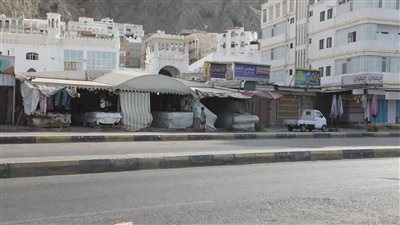 العصيان المدني في المكلا يحقق استجابة واسعة