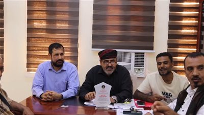 المقدم اليزيدي يناقش مع قيادة اتحاد قبائل الجنوب بمحافظة أبين ترتيب اللقاء العام