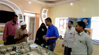 التميمي ويادين يزوران معرض الفنان التشكيلي يعقوب هبشان بتريم 