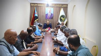 انتقالي حضرموت والهيئة العسكرية يناقشان التحضيرات لمليونية يوم الجيش الجنوبي