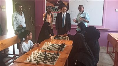 الحييد يتفقد اختتام أنشطة المخيم الصيفي بمجمع الفتح للبنات بالمسيمير