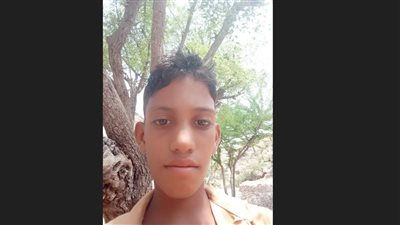 استشهاد طفل بقصف حوثي استهدف منازل المواطنين في عهامه بالمسيمير 