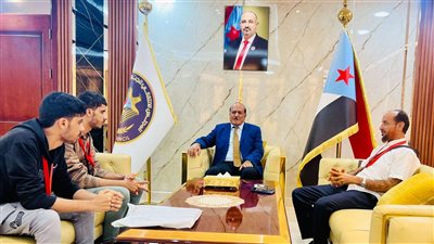 هرهرة يستقبل الطالب المتفوق من ذوي الهمم ماجد نجيب وشقيقه بالعاصمة عدن