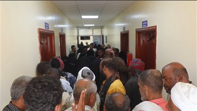 تدشين المخيم الطبي لمرضى السكري والضغط بمستشفى الدكتور رياض الجريري بالمكلا 