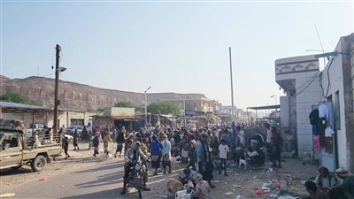 أهالي المحفد يطالبون بنقل سوق الأغنام إلى موقعه السابق 