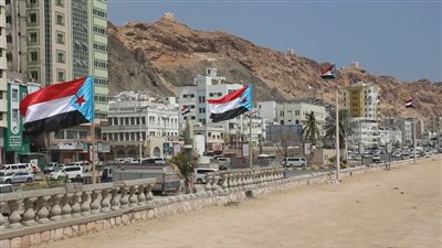 أعلام الجنوب ترفرف في شوارع المكلا وأريافها احتفاءً بذكرى ثورة 14 أكتوبر
